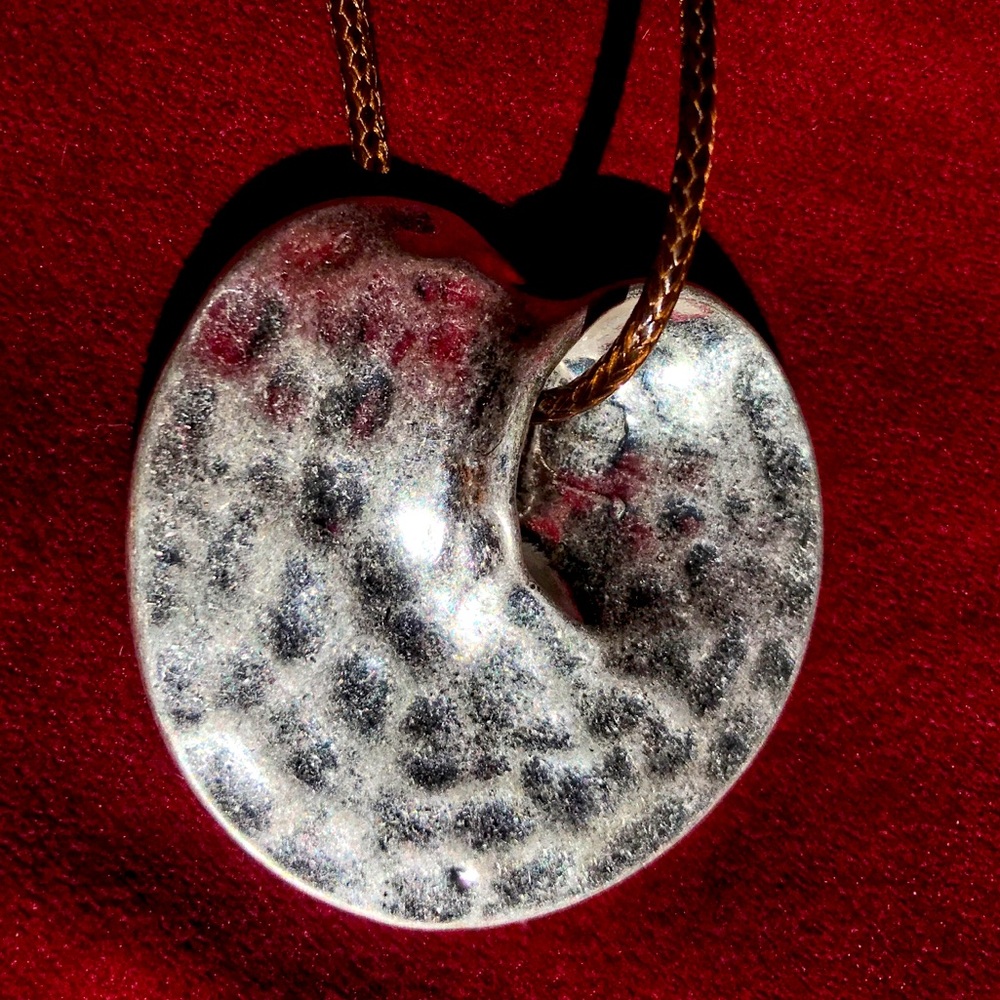 ⚒️PRICE DROP! Artisan Hammered Silver-tone Statement Necklace - Picture 4 of 5